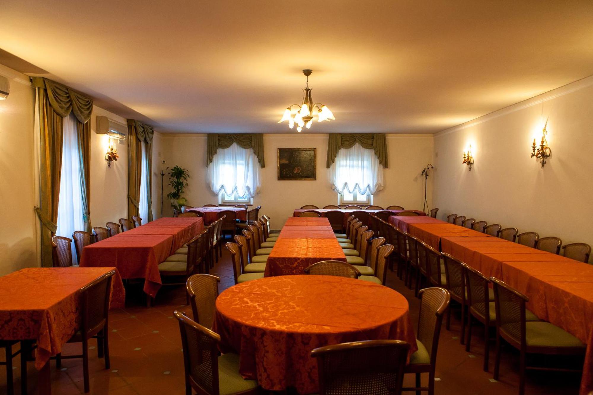 Bernardone Hotel Камайоре Екстериор снимка