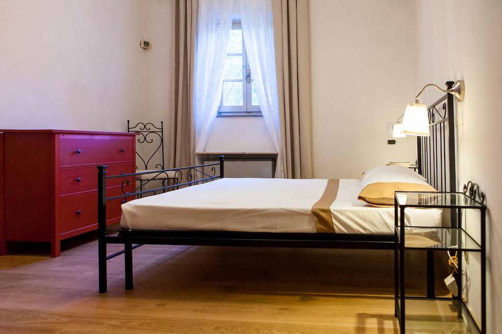 Bernardone Hotel Камайоре Стая снимка